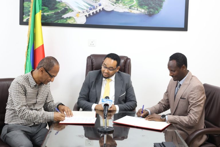 በዱባይና ሰሜን ኤምሬቶች የኢትዮጵያ ኮሚኒቲ ማኅበር በበጎ አድራጎት ሥራዎች በጋራ ለመስራት አሜሪካ ከሚገኝ People to People (P2P) Bridge ከተባለ ማኅበር ጋር የመግባቢያ (MOU) ስምምነት ተፈራረመ!